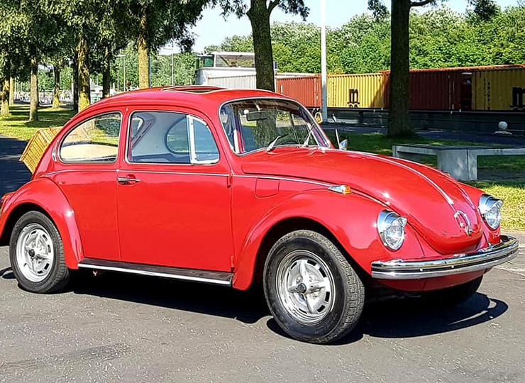 VW 1302LUXE Sunroof